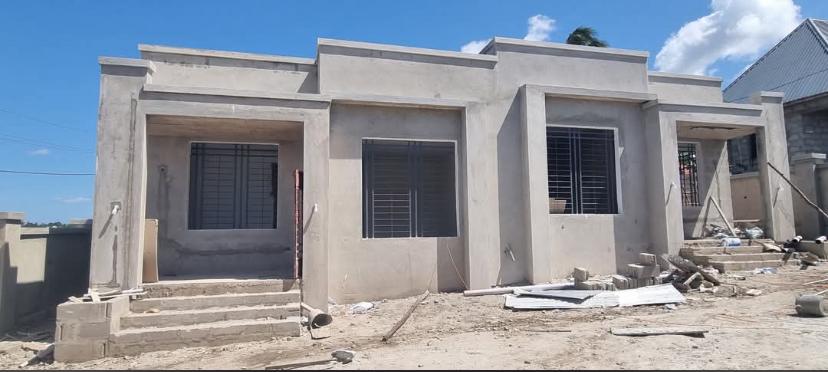 Poolside Pergola Design